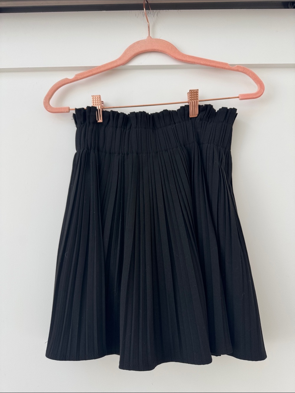 Zara Black Pleated Mini Skirt